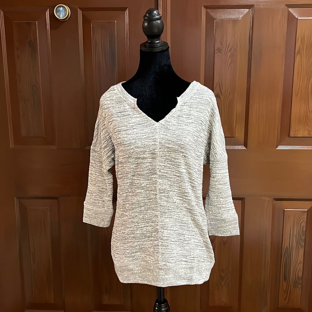 NWT New York & Company Women’s V-neck 3/4 sleeve tunic size extra small